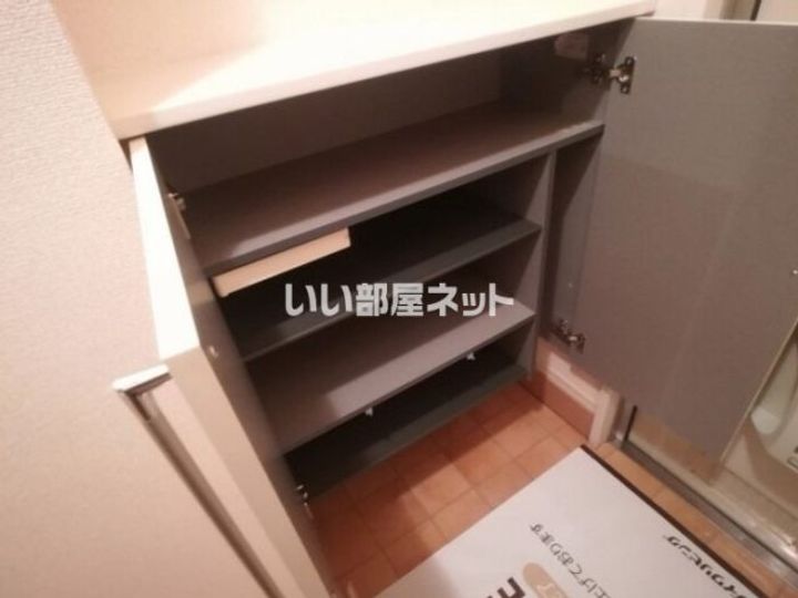 メゾンベールの玄関