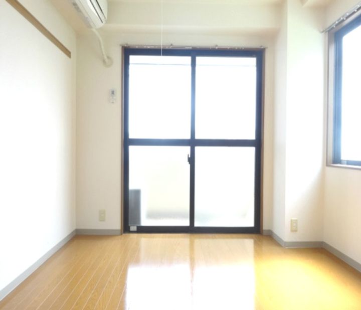 東京都府中市是政5(マンション)の賃貸物件の居間