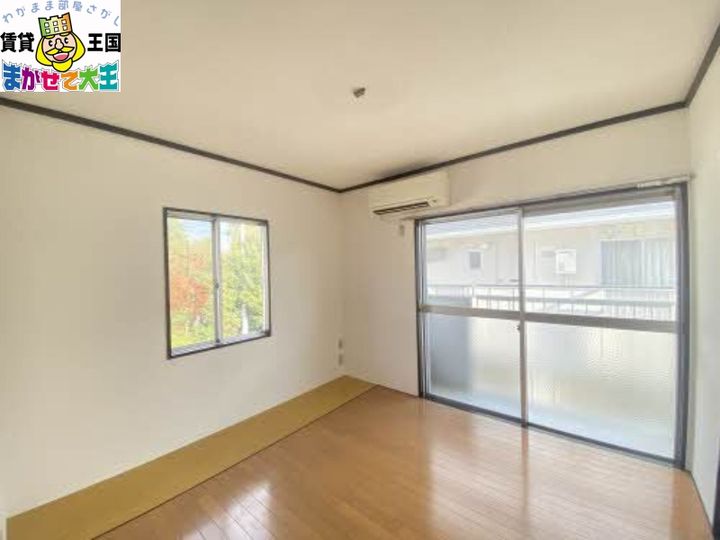 長崎県西彼杵郡長与町高田郷(アパート)の賃貸物件の居間