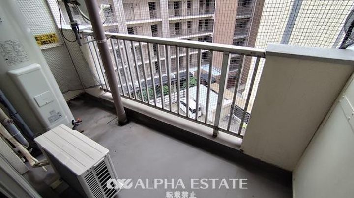 エクセレント照国の内装