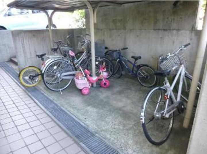 神奈川県横浜市都筑区池辺町(マンション)の賃貸物件の地図