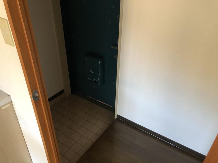 平野レジデンスの玄関