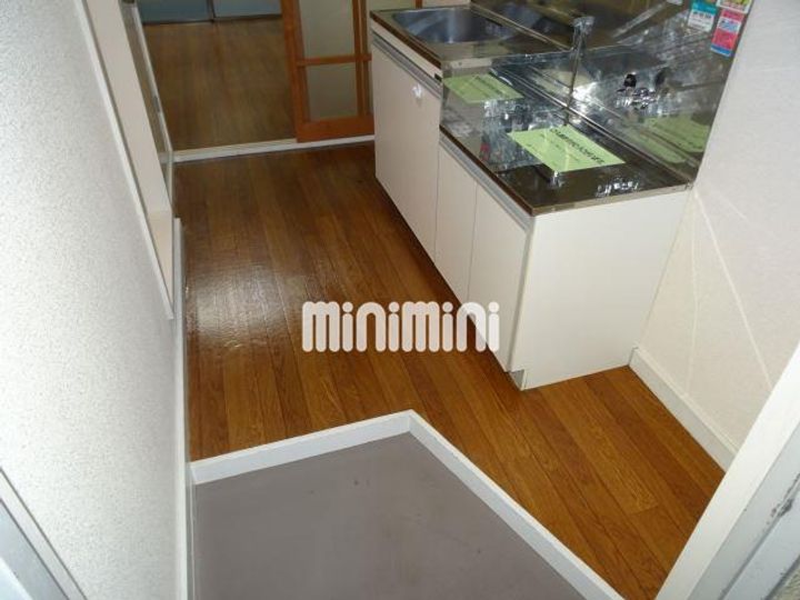 マンションかおりの玄関