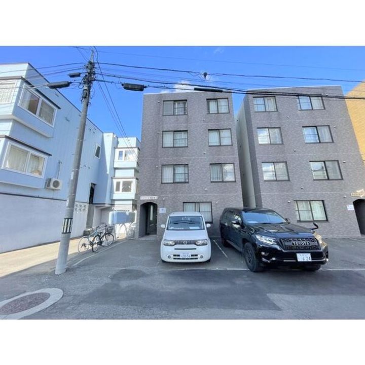 北海道札幌市豊平区中の島一条4(マンション)の賃貸物件の外観