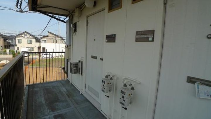 アスナロハイツの玄関