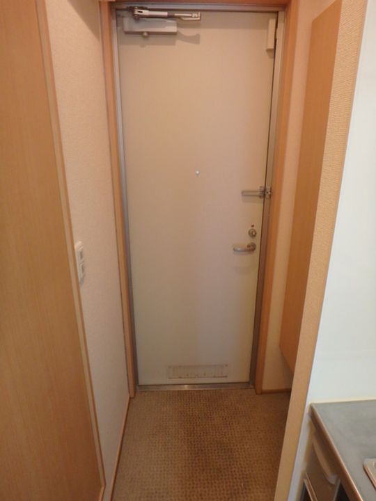 千葉県市川市菅野2(アパート)の賃貸物件の玄関