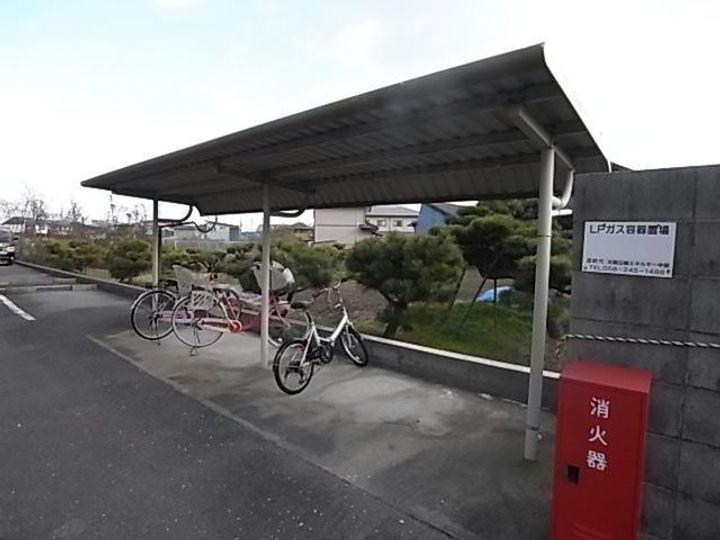ジュネスKOAの地図