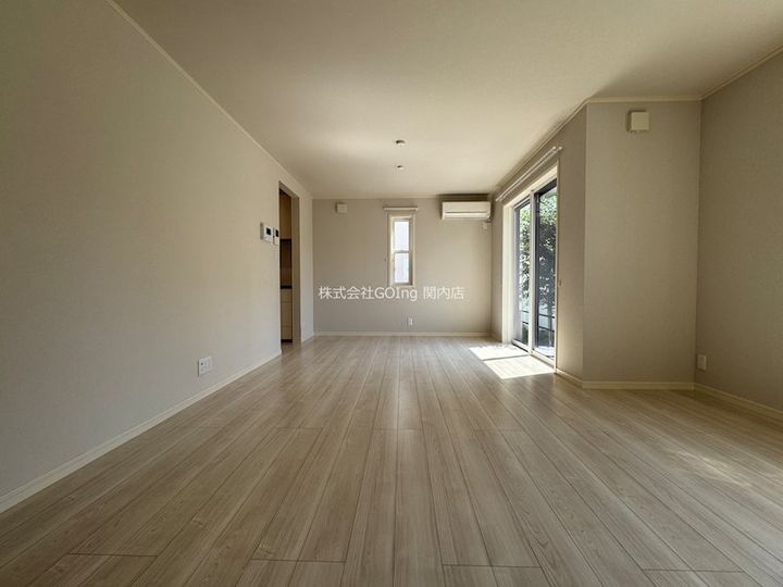 神奈川県横浜市中区本牧大里町(一戸建)の賃貸物件の居間