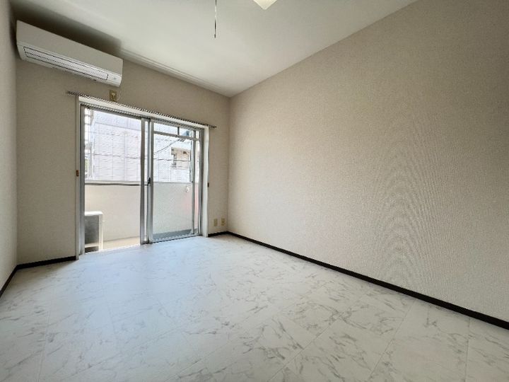 クリオ西八王子壱番館の居間