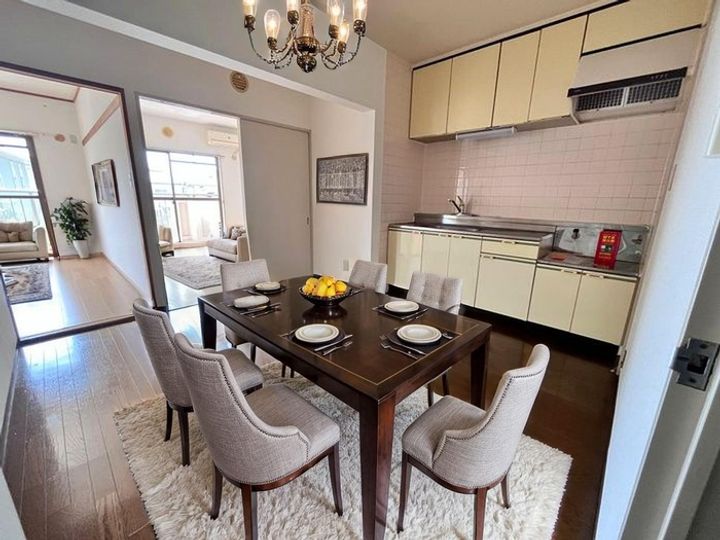 レジデンス中野の居間