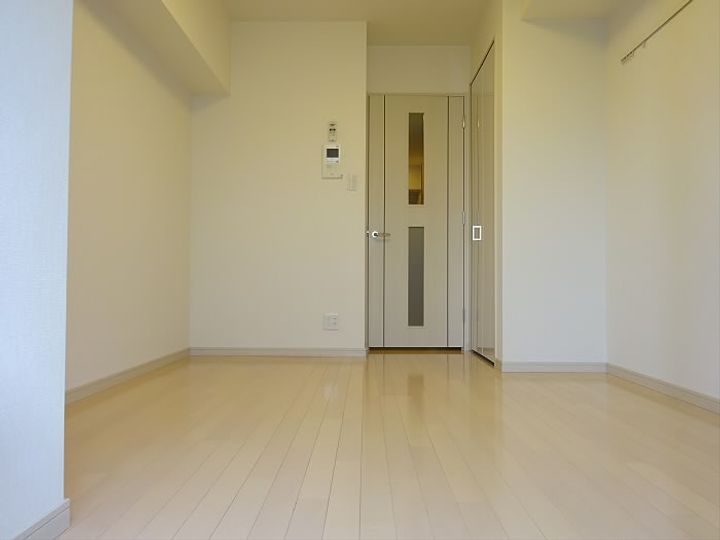東京都渋谷区本町1(マンション)の賃貸物件の居間