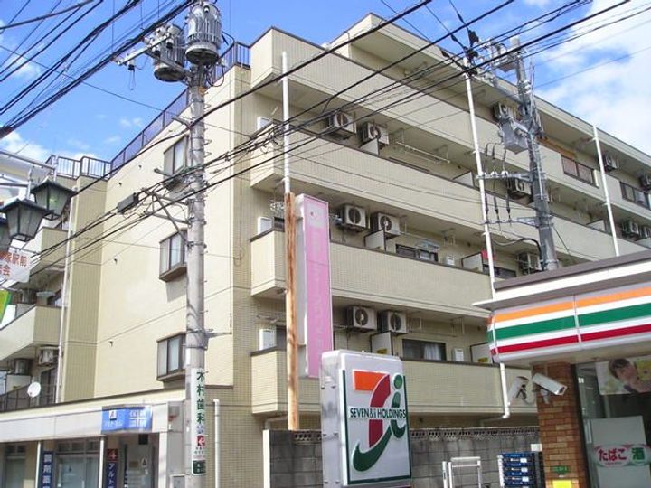 ベルソーナ北町の外観
