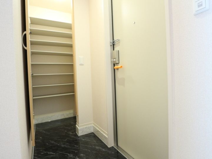 神奈川県相模原市中央区相生1(アパート)の賃貸物件の玄関