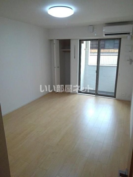 愛知県東海市富木島町中屋敷(アパート)の賃貸物件の居間