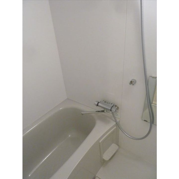 LEGALAND都立大学IIの風呂