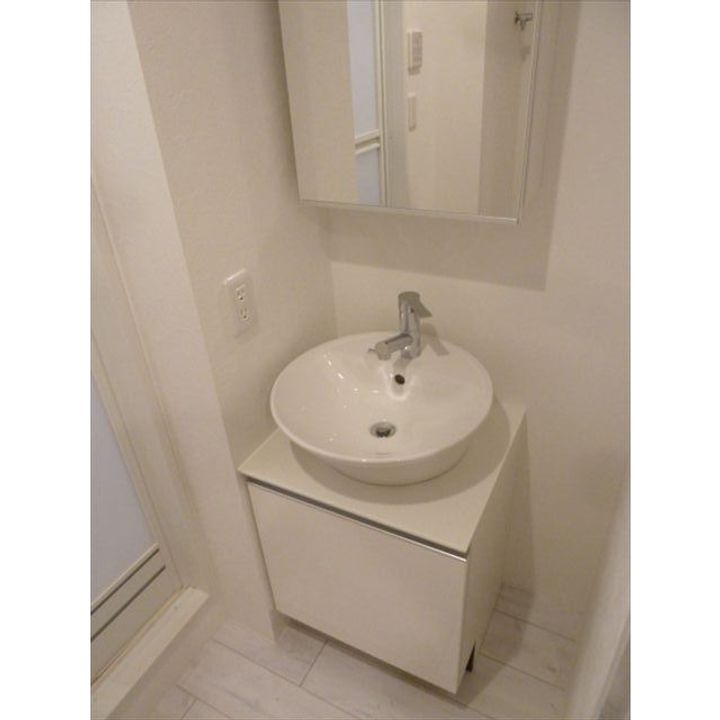 LEGALAND都立大学IIの内装