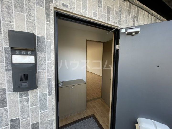 パナハイツ葉鹿の玄関