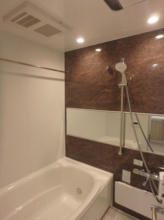 東京都新宿区下落合4(一戸建)の賃貸物件の風呂