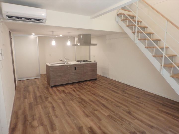 東京都新宿区下落合4(一戸建)の賃貸物件の居間