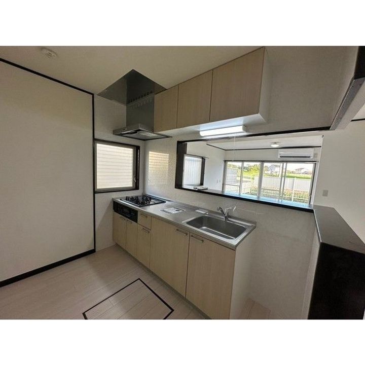 千葉県大網白里市上貝塚(一戸建)の賃貸物件のキッチン