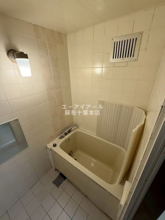 麻布東町マンションの風呂