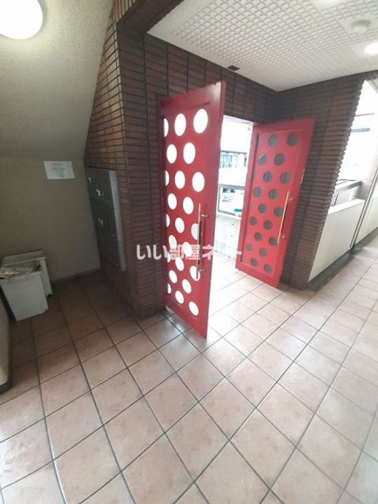 スプルース泉ヶ丘IIの地図