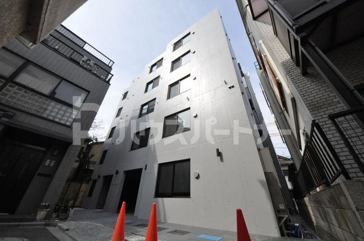 イートス根岸B棟の外観