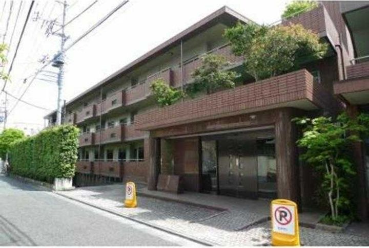 東京都目黒区目黒4(マンション)の賃貸物件の外観