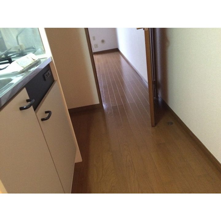 プレジールエイト・ガロンの居間