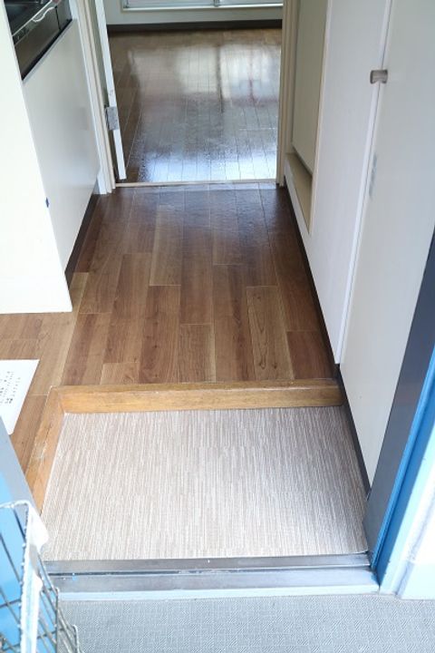 ワンルームマンション大蔵の玄関