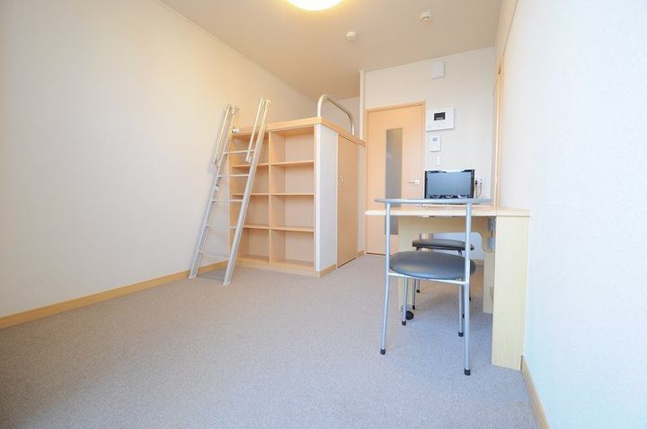 東京都八王子市大和田町2(マンション)の賃貸物件の居間