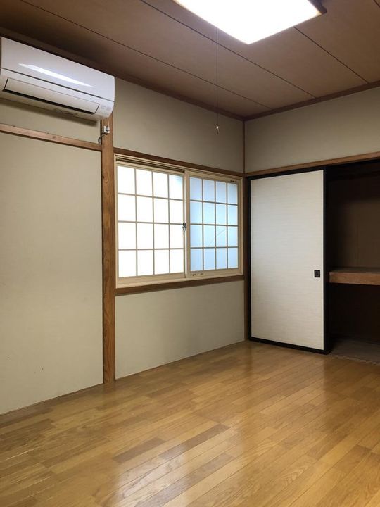 松喜ハイムの居間