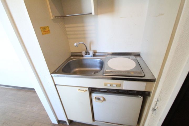 リバーサイド庚午のキッチン