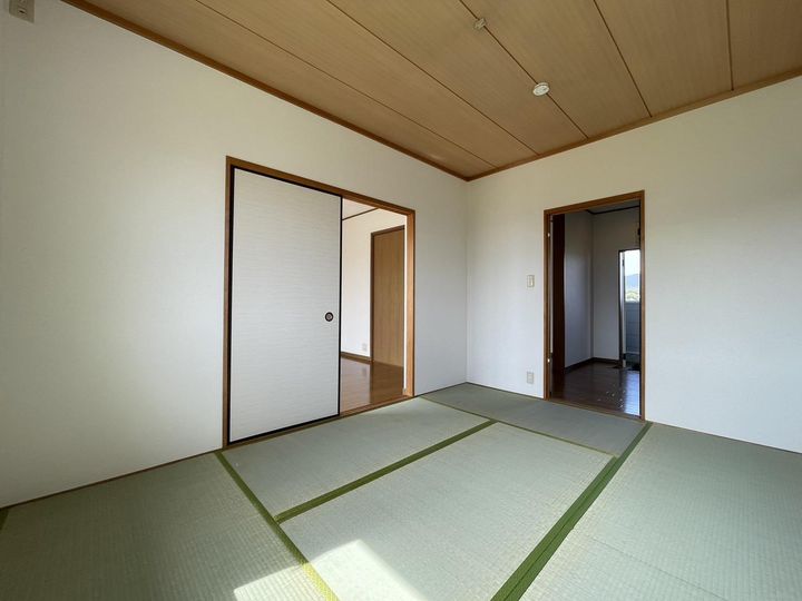 チェルト神埼の内装