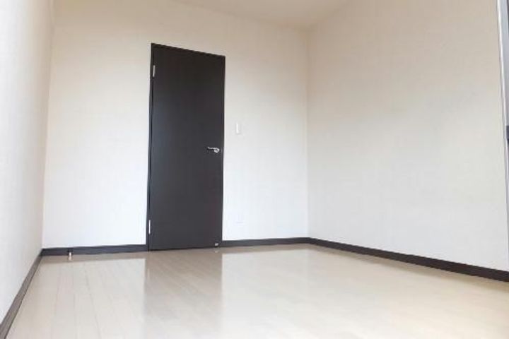 レオネクストタビィの居間