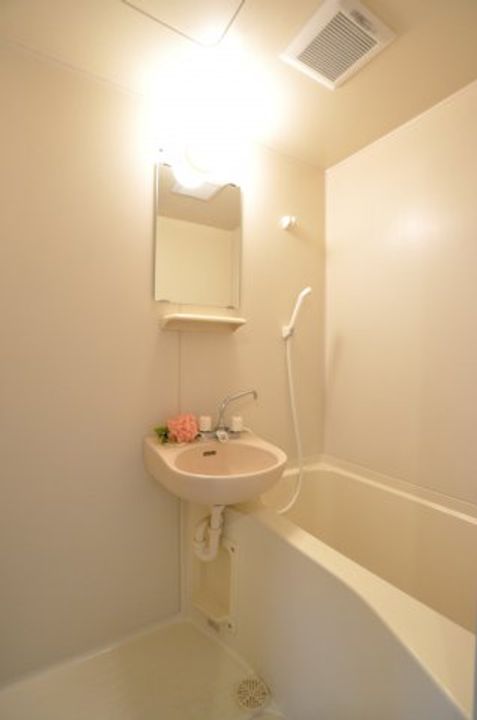 ラパンジール恵美須IIIの風呂