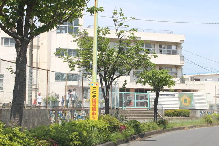 東京都町田市下小山田町(一戸建)の賃貸物件の周辺