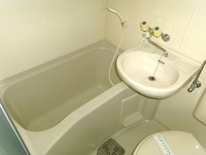 かみむらビルの風呂