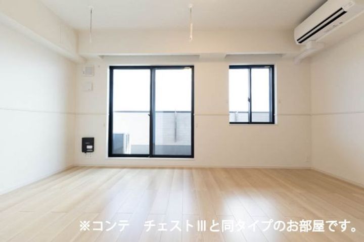 アルファポレールIIの居間