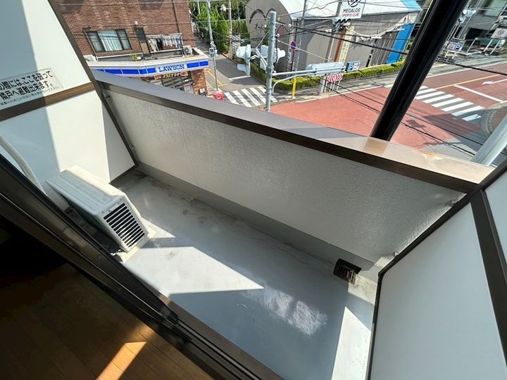 オーキスビルの内装