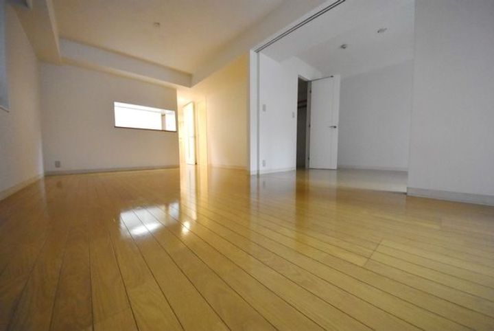 クレジデンス東銀座の居間