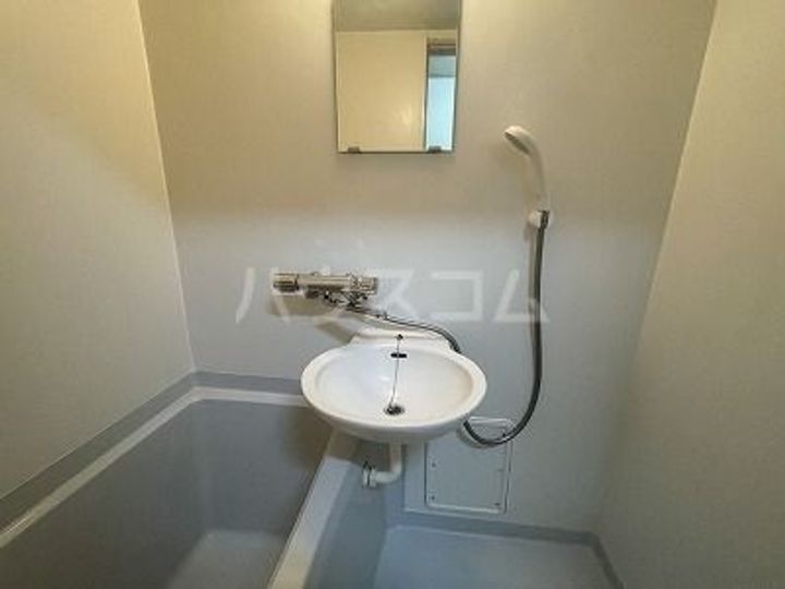 パレス中川2の内装