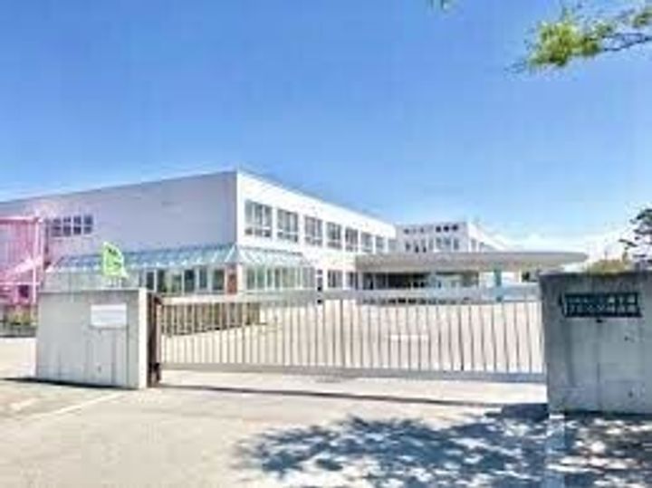 萌木5・2の周辺