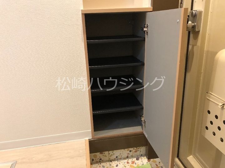 飯田ハウスの玄関