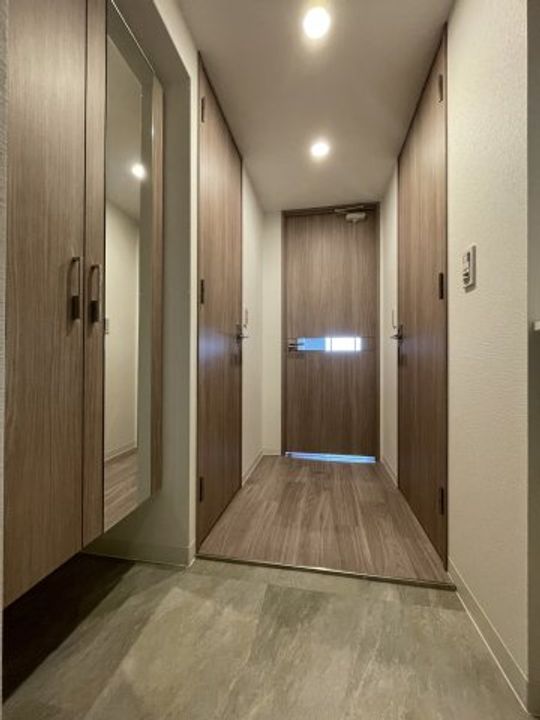 ミラージュパレス難波幸町の玄関