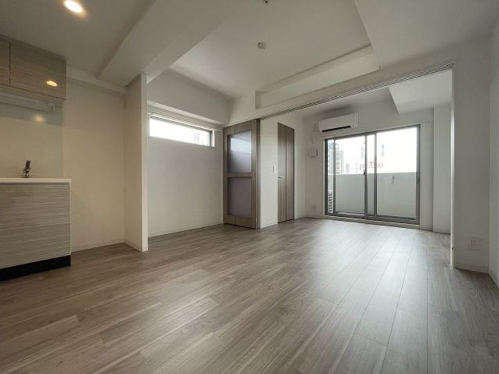 ミラージュパレス難波幸町の居間