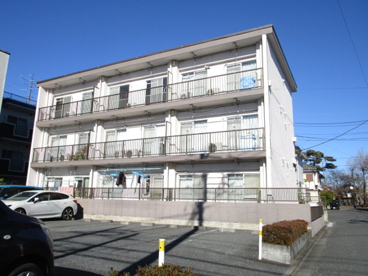 栄町ハイツの外観