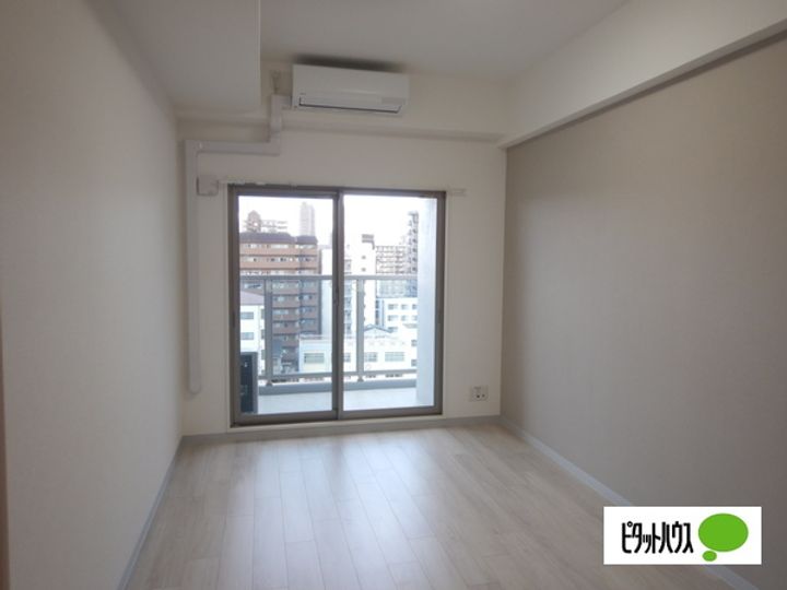 ラグゼナ門真の居間