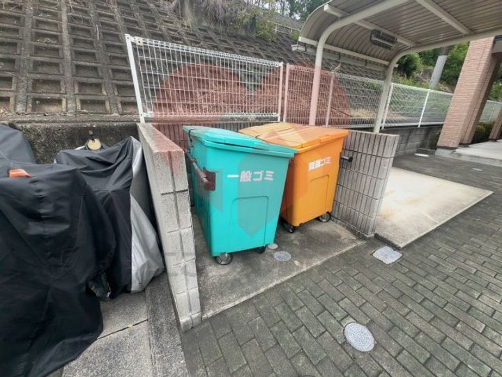 フジパレス浜寺諏訪森サウスの地図