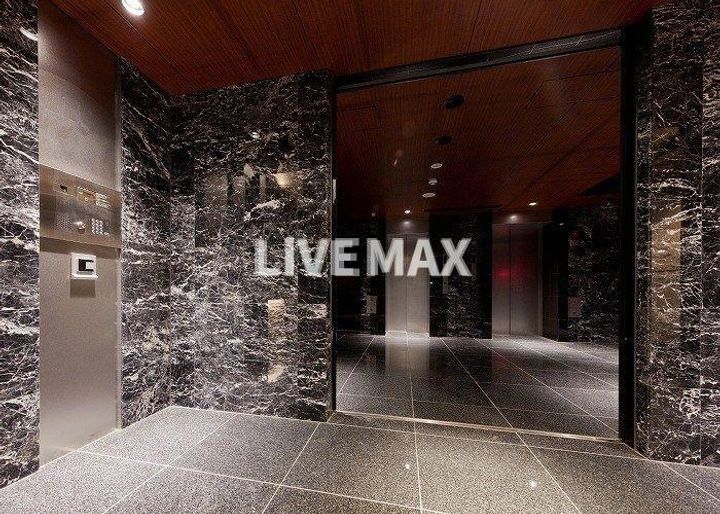 東京都港区六本木2(マンション)の賃貸物件の地図